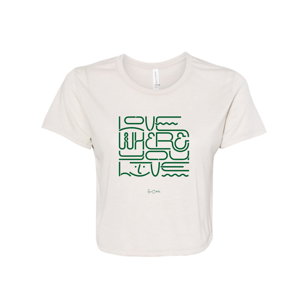 LOVE WHERE YOU LIVE W'S FLOWY CROP SHORT SLEEVE TEE